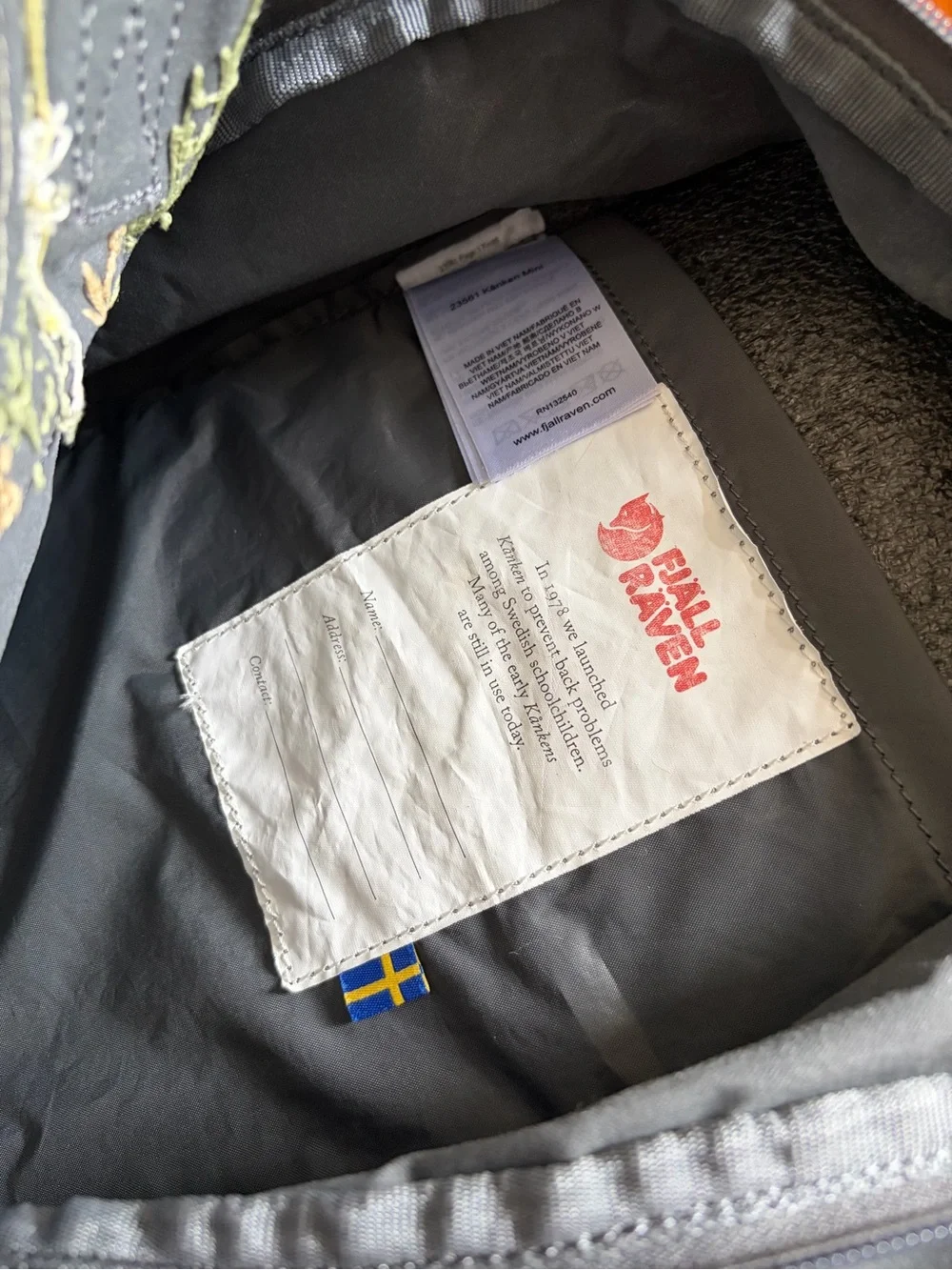 Kånken Black Mini Backpack with Floral Embroidery